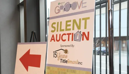 Silent auction sign